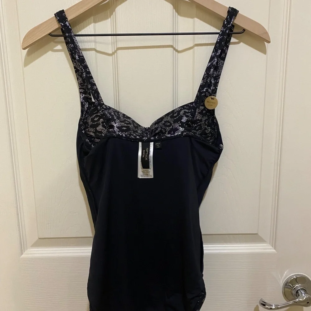 Niptuck- One Piece Swimsuit-Multi Fit cup- Silver Metallic Leopard Print- Size 4 - Picture 10 of 10